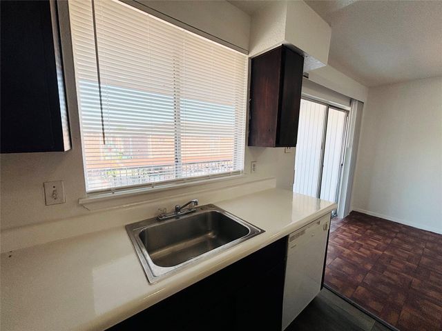 9201 Clarewood Drive 129, Houston, TX 77036