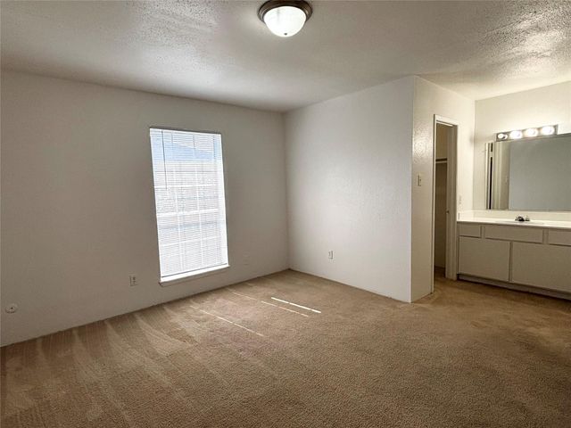 9201 Clarewood Drive 129, Houston, TX 77036
