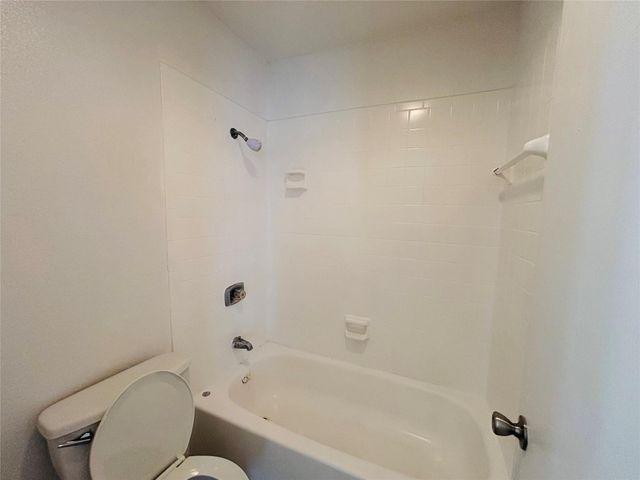 9201 Clarewood Drive 129, Houston, TX 77036