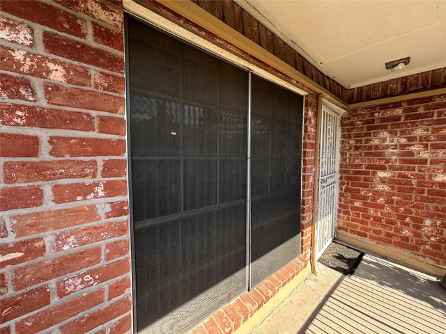 9201 Clarewood Drive 129, Houston, TX 77036