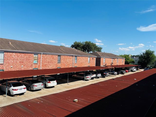 9201 Clarewood Drive 129, Houston, TX 77036