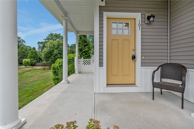 80 Bear Hill Road 101, Cumberland, RI 02864