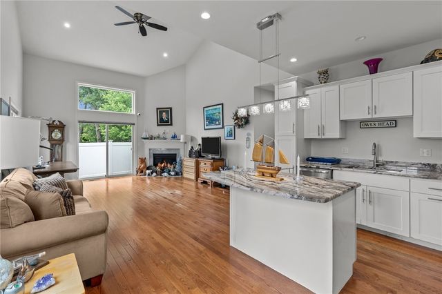 80 Bear Hill Road 101, Cumberland, RI 02864