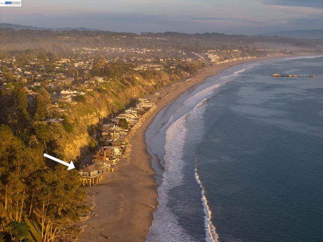 797 Las Olas Dr, Aptos, CA 95003