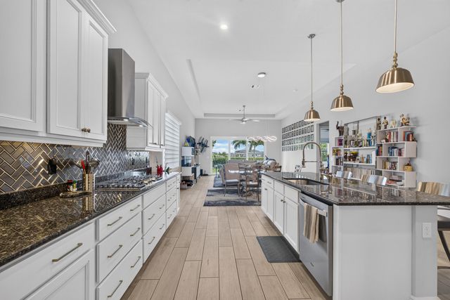 9945 Regency Way, Palm Beach Gardens, FL 33412