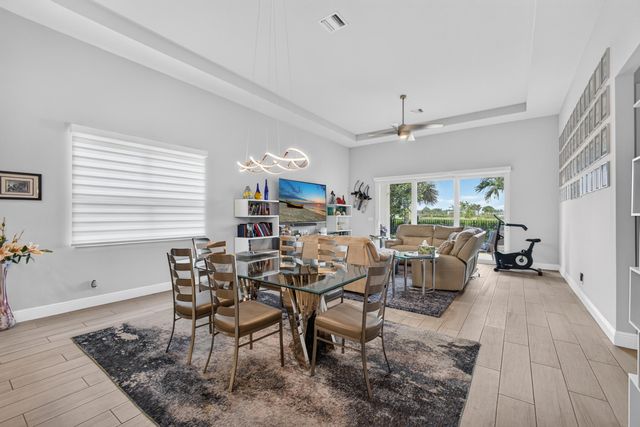 9945 Regency Way, Palm Beach Gardens, FL 33412