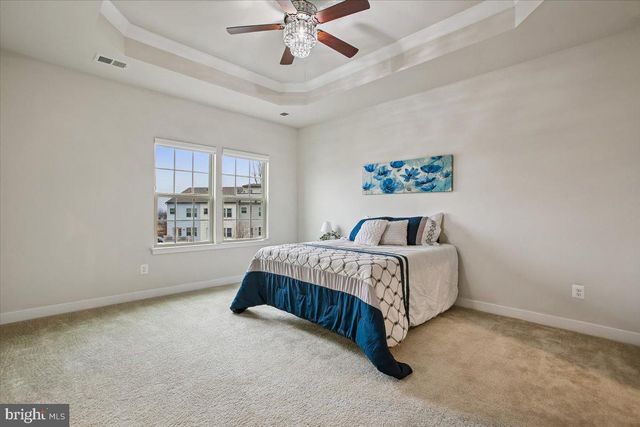 2105 HEMLOCK BAY RD, Dumfries, VA 22026