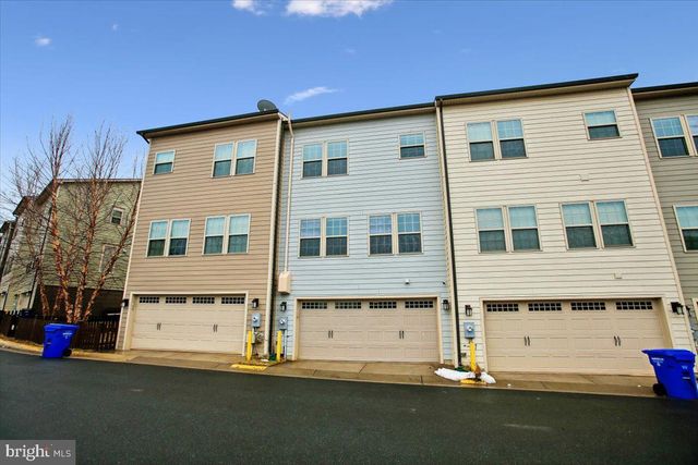 2105 HEMLOCK BAY RD, Dumfries, VA 22026