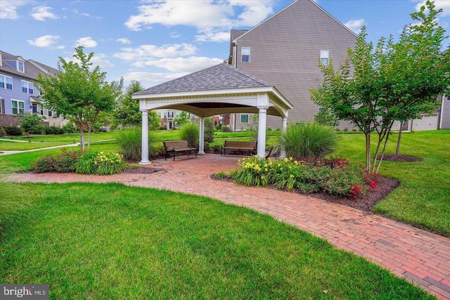 2105 HEMLOCK BAY RD, Dumfries, VA 22026