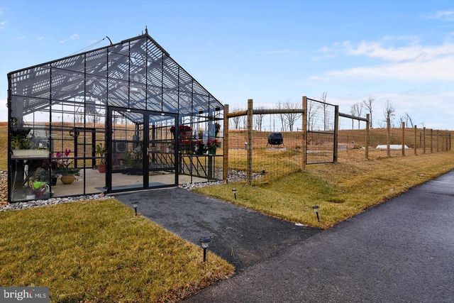 2105 HEMLOCK BAY RD, Dumfries, VA 22026