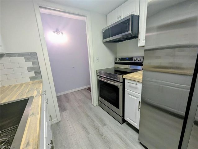 2366 E Mall DR 313, Fort Myers, FL 33901