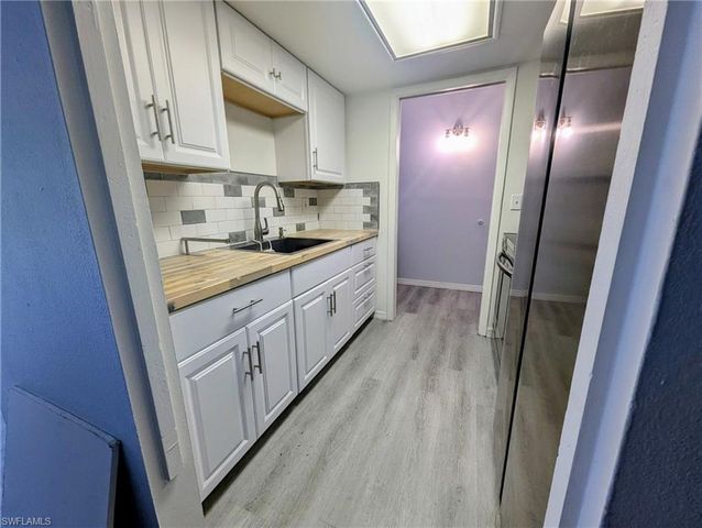 2366 E Mall DR 313, Fort Myers, FL 33901