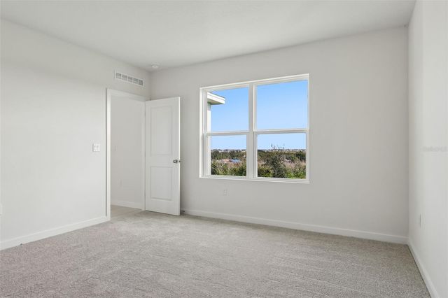 1976 DIAMOND HEAD CIRCLE, Haines City, FL 33844