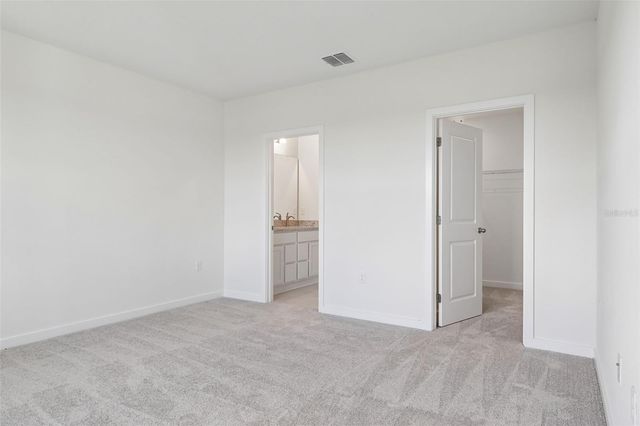 1976 DIAMOND HEAD CIRCLE, Haines City, FL 33844