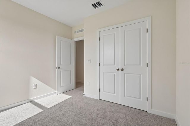 1976 DIAMOND HEAD CIRCLE, Haines City, FL 33844