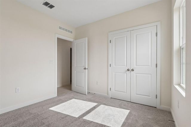 1976 DIAMOND HEAD CIRCLE, Haines City, FL 33844