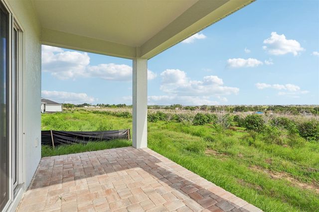 1976 DIAMOND HEAD CIRCLE, Haines City, FL 33844