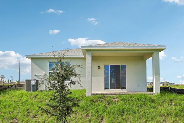 1976 DIAMOND HEAD CIRCLE, Haines City, FL 33844