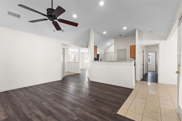 812 Bentle Street, Cedar Hill, TX 75104