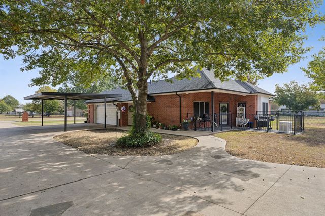 308 N Elm, Quinlan, TX 75474