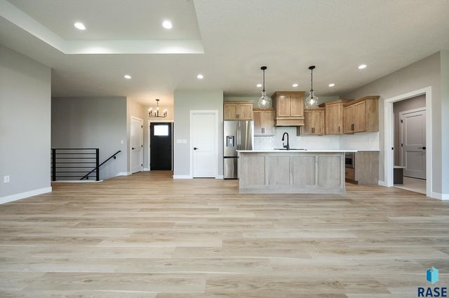 725 S Granite Cir Circle, Tea, SD 57064