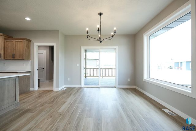 725 S Granite Cir Circle, Tea, SD 57064