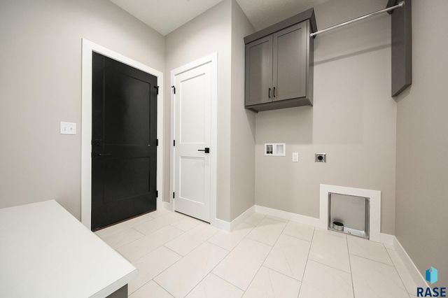 725 S Granite Cir Circle, Tea, SD 57064