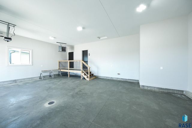 725 S Granite Cir Circle, Tea, SD 57064