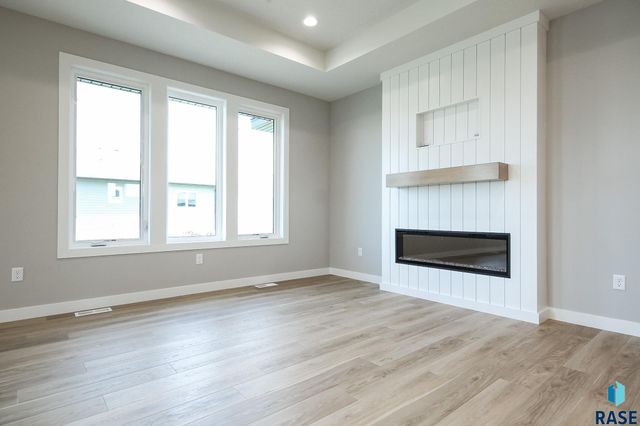 725 S Granite Cir Circle, Tea, SD 57064