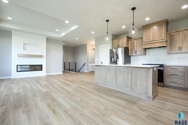 725 S Granite Cir Circle, Tea, SD 57064