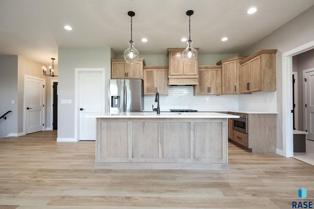 725 S Granite Cir Circle, Tea, SD 57064