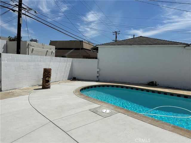 12122 Utah, South Gate, CA 90280