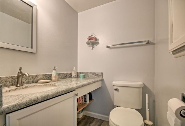 825 Balboa Avenue 205, Capitola, CA 95010