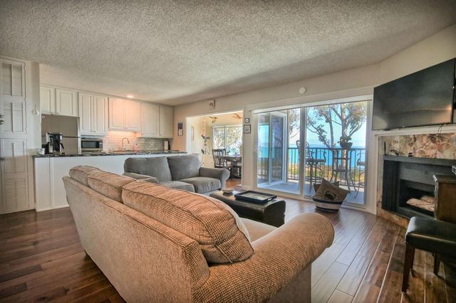825 Balboa Avenue 205, Capitola, CA 95010