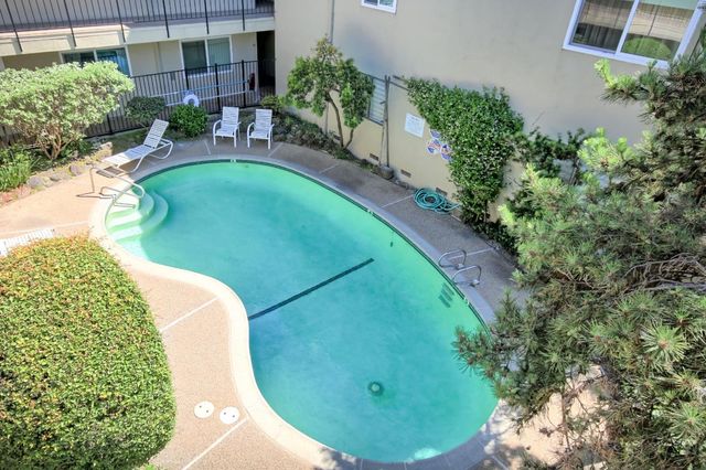 825 Balboa Avenue 205, Capitola, CA 95010