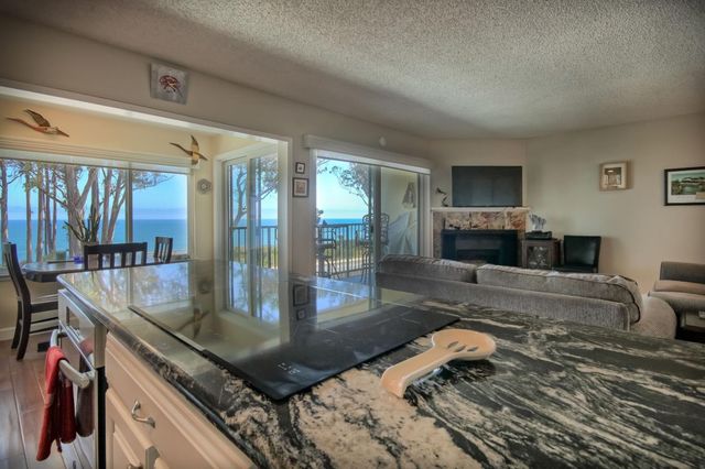 825 Balboa Avenue 205, Capitola, CA 95010
