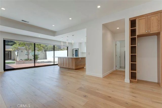641 E Grinnell, Burbank, CA 91501