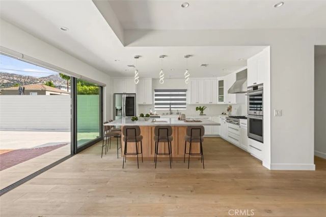 641 E Grinnell, Burbank, CA 91501