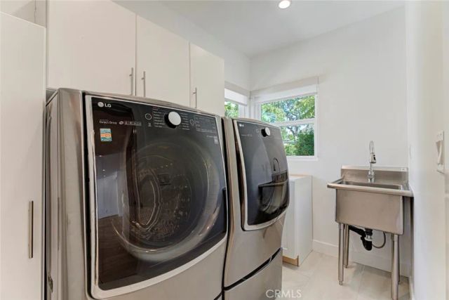 641 E Grinnell, Burbank, CA 91501