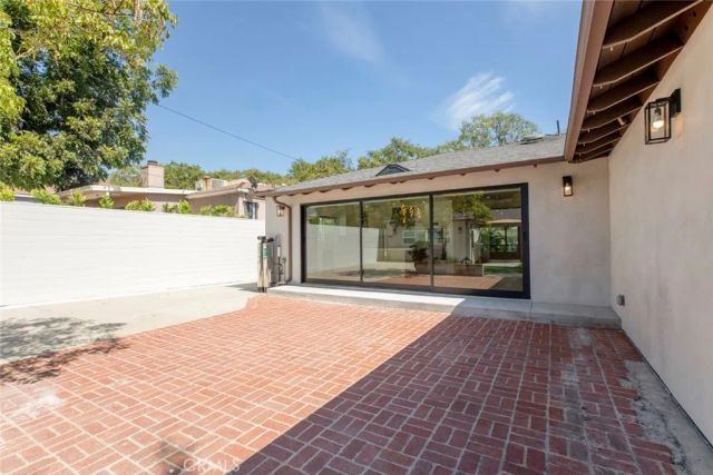 641 E Grinnell, Burbank, CA 91501