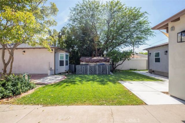 641 E Grinnell, Burbank, CA 91501