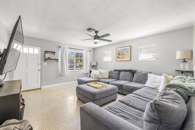 744 63RD AVENUE N, St Petersburg, FL 33702