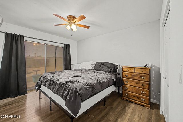8137 W MONTECITO Avenue, Phoenix, AZ 85033