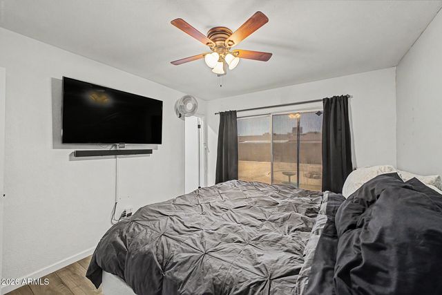 8137 W MONTECITO Avenue, Phoenix, AZ 85033