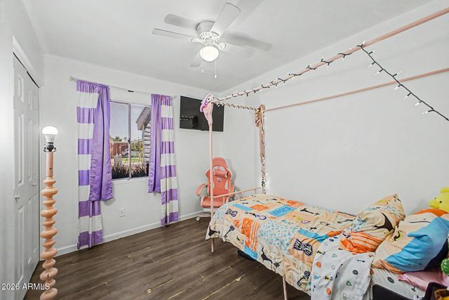 8137 W MONTECITO Avenue, Phoenix, AZ 85033