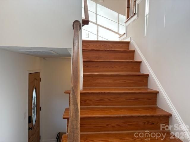 5324 Donnefield Drive, Charlotte, NC 28227