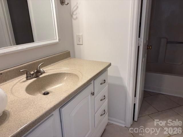 5324 Donnefield Drive, Charlotte, NC 28227