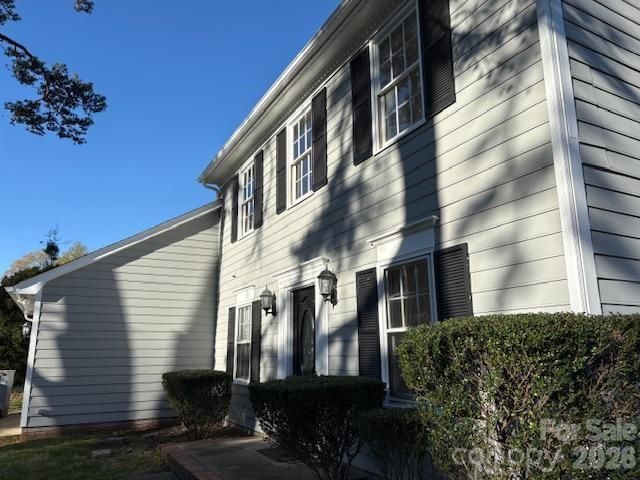 5324 Donnefield Drive, Charlotte, NC 28227