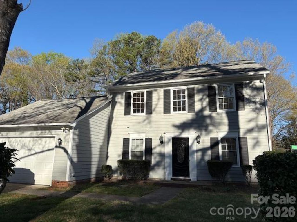 5324 Donnefield Drive, Charlotte, NC 28227