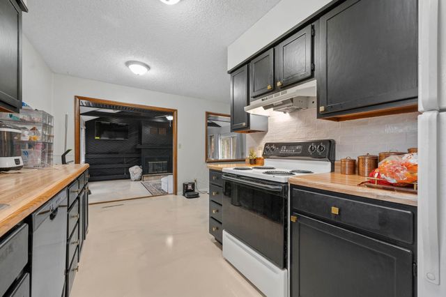 1418 Money St, Augusta, KS 67010
